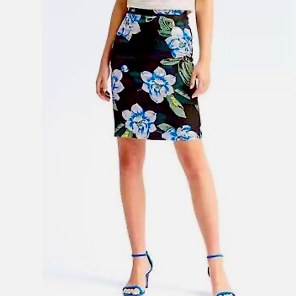 NWT Linen Blend Floral Pencil Skirt - Picture 3 of 12